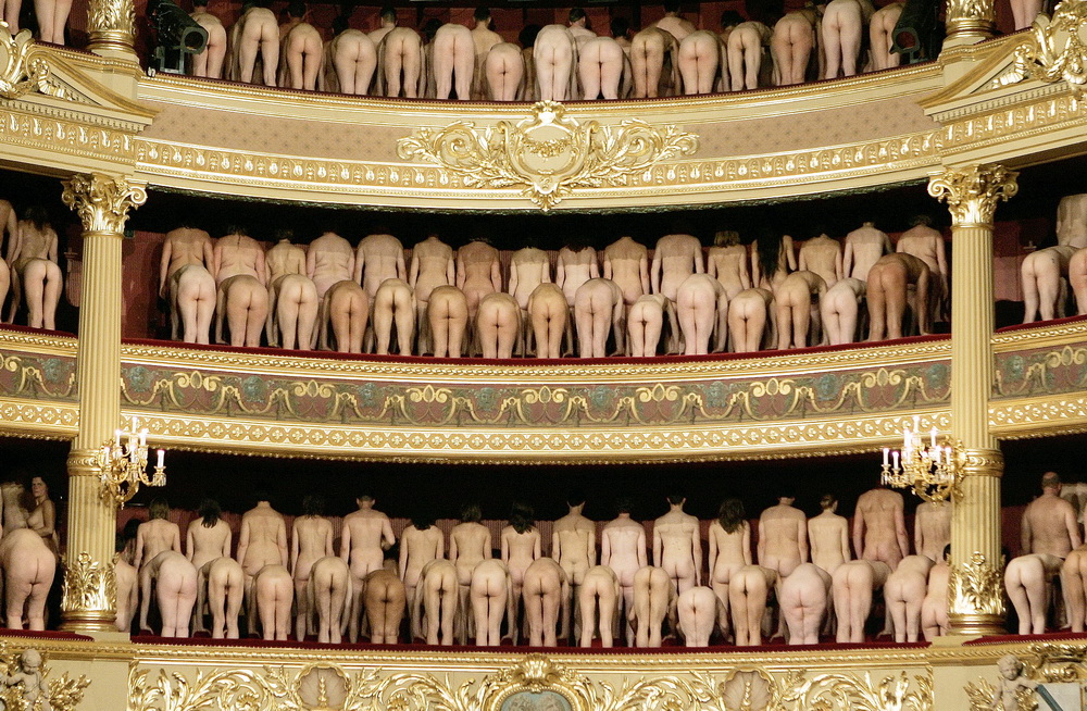 Spencer Tunick at the opera